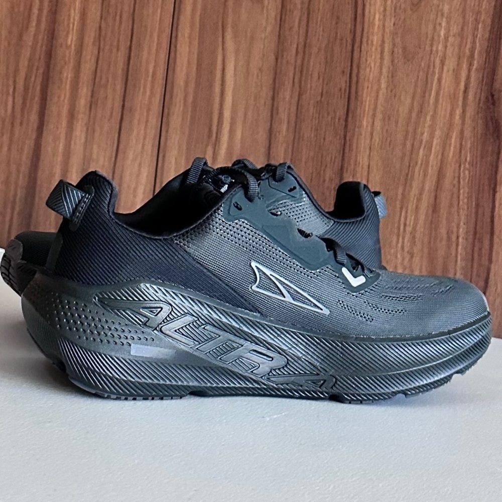 NWT. Women's Forward Via-Black/Black Size 7 - Picture 6 of 14